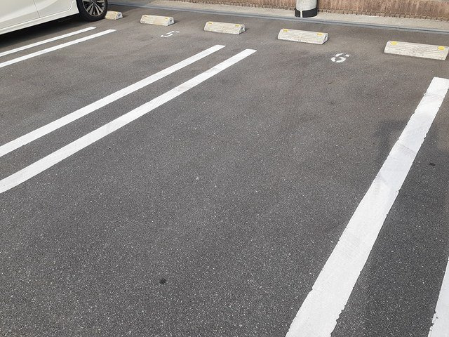 ベル・ソレイユの駐車場