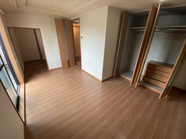 ＬＥＧＡＣＹ　ＧＡＲＤＥＮ　弐番館の居間・リビング