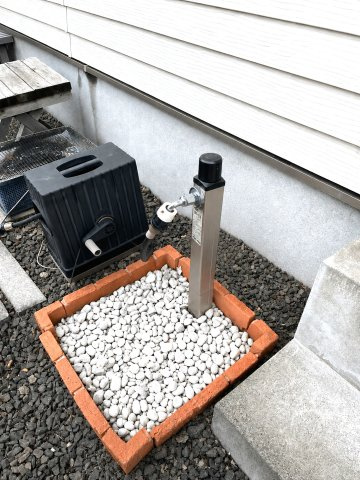 曙12条1丁目　一戸建ての設備|屋外水栓があり、洗車やガーデニングスペースの水やりも可能、不凍水栓柱で冬場も安心の設備