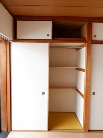 秀和日本橋箱崎レジデンスの収納