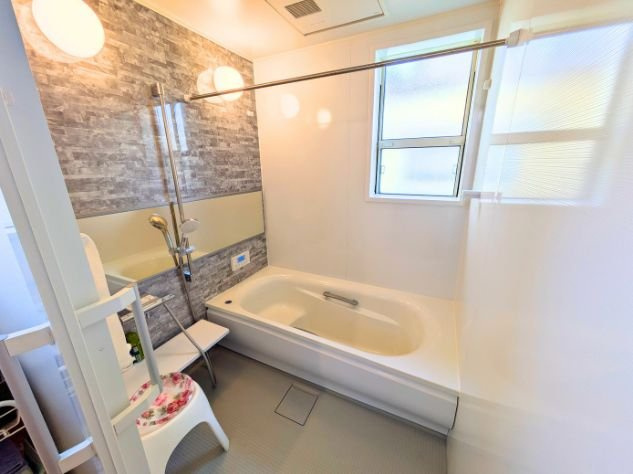 久万ノ台戸建の浴室|お風呂です