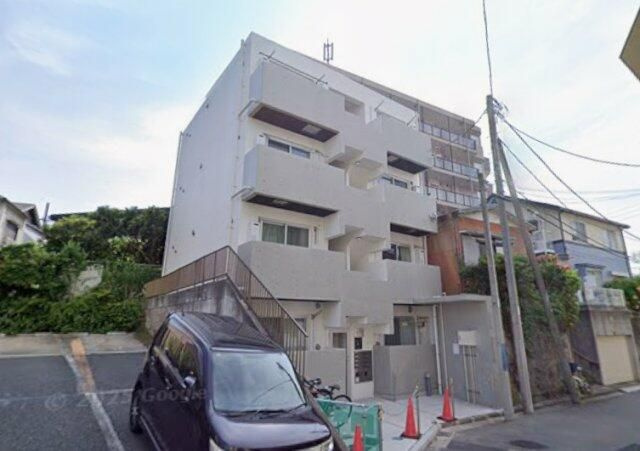 リバーサイドの周辺