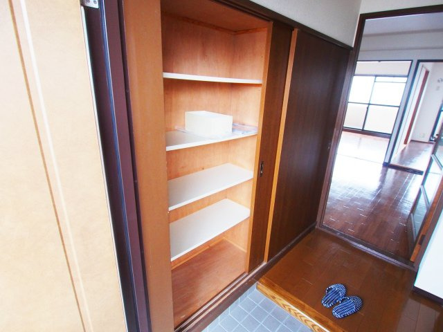 マルベリーヒルズの玄関