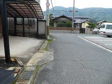 安佐北区落合２丁目の前面道路含む現地写真