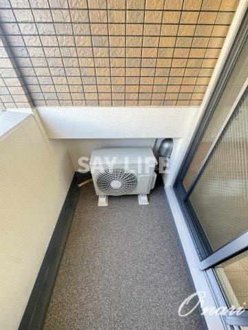 シェモワ八尾のバルコニー