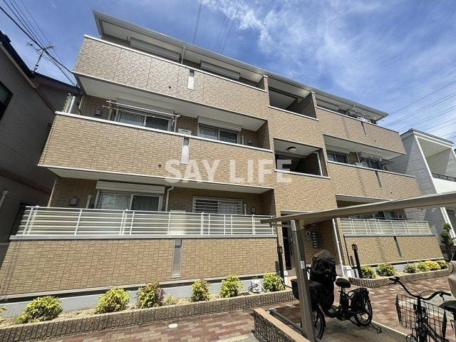 エリチェ青山の外観