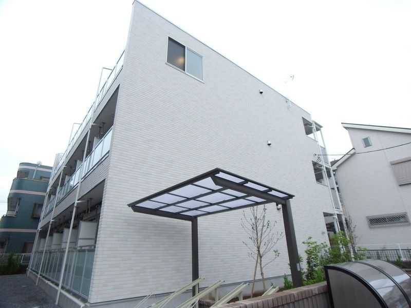リブリ・東保木間の外観
