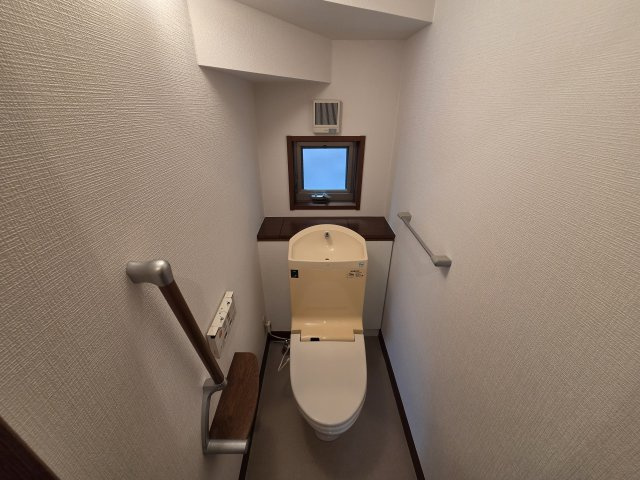 大丸貸家のトイレ|1階トイレ