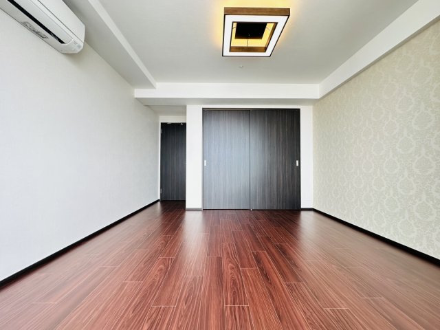 【寝室】