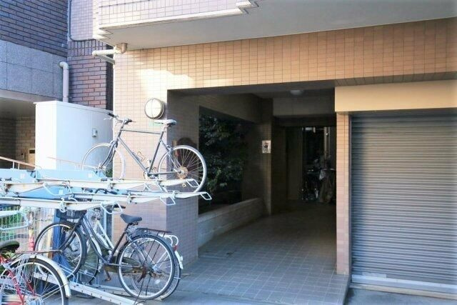 練馬区練馬１丁目の賃貸マンションのエントランス