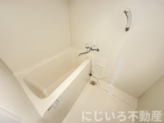 ラ・イーストサンの浴室