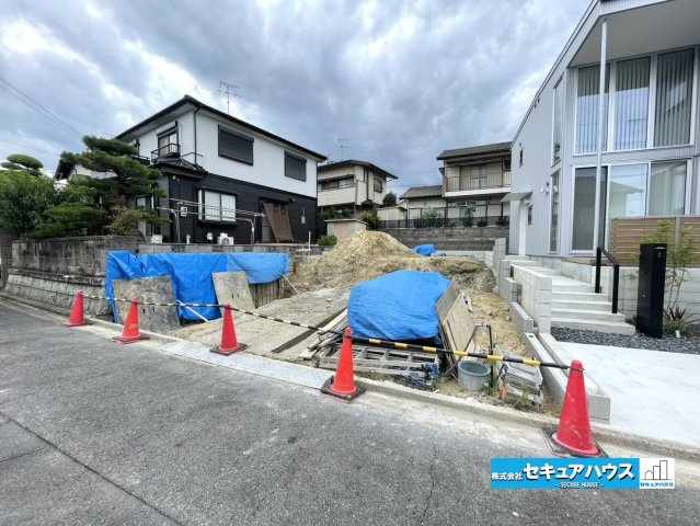 【同施工物件ご案内可能】知多市八幡字曽山　全1棟の前面道路含む現地写真|事前予約にて現地ご見学いただけます！お気軽にお問い合わせください♪
■株式会社　セキュアハウス■
住宅ローンに強く、知識、経験豊富なスタッフ在籍
お客様に寄り添い、ご成約後もサポート致します。