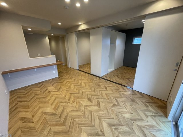 久貝ファミリータイプ収益物件の玄関