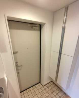 アーバンステージ方南町の玄関