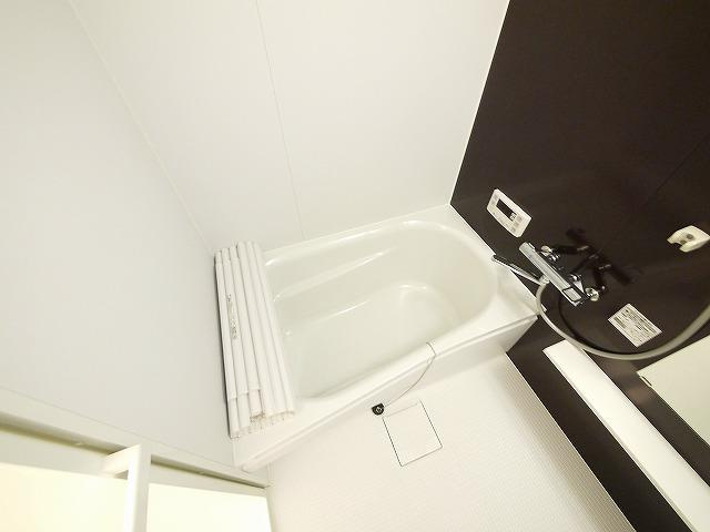 サンソレイユ新大宮の浴室