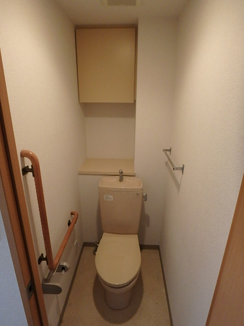 クラージュKAMAKURAYAのトイレ