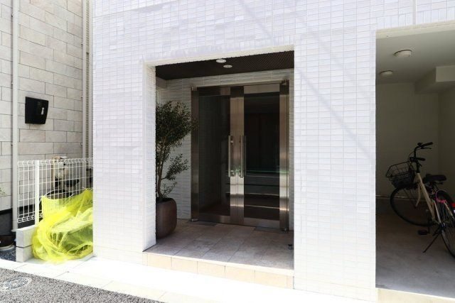 ブライト住吉のエントランス