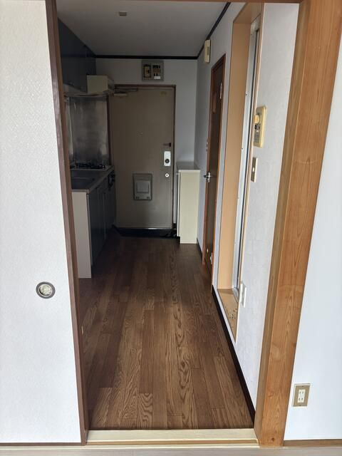 小宮ハイツ三番館の玄関