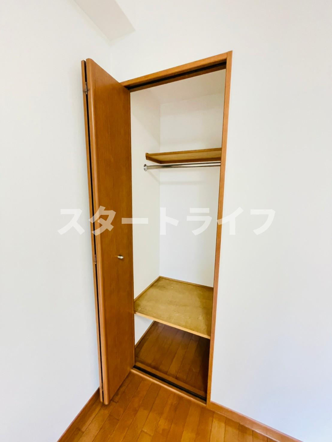 大阪市淀川区東三国４丁目の賃貸マンションの収納