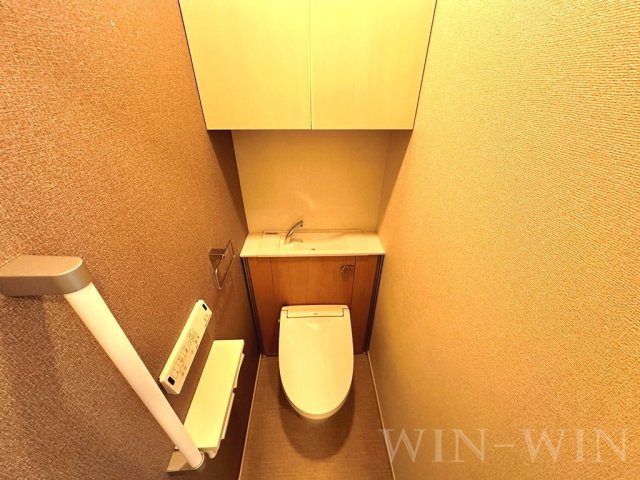 フィグ新栄 Ⅰのトイレ|イメージ（同施工会社同一モデルの写真です）