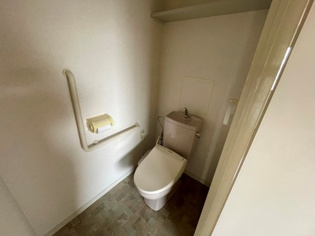 ウォシュレット付きのトイレです♪