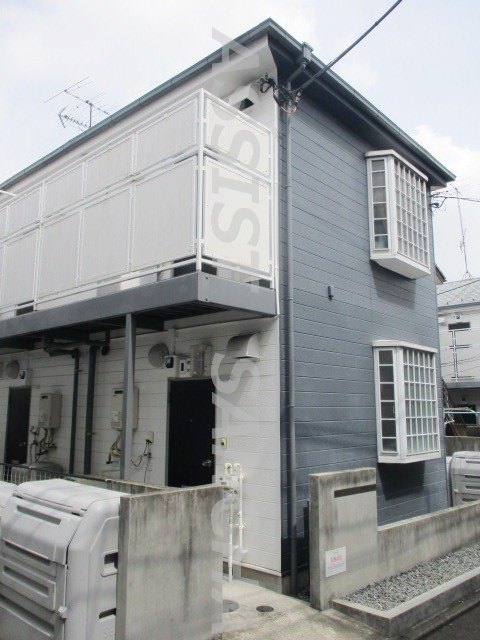 三軒茶屋アサカハイツB棟の外観