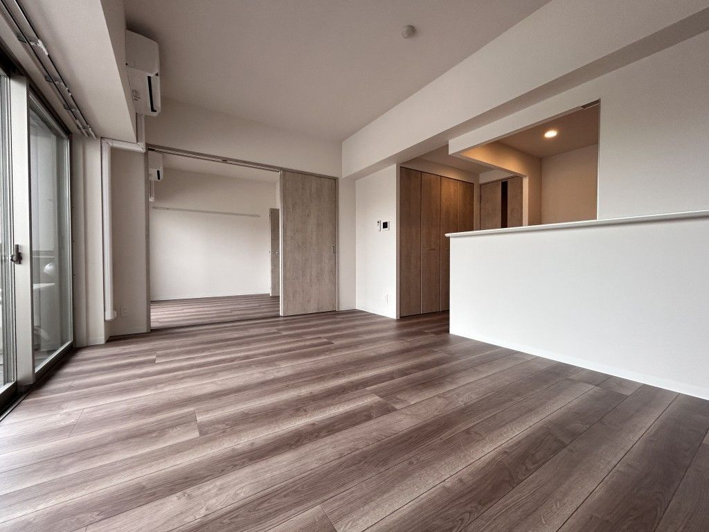 Nouvelle maison yamayaⅡ(ヌーベルメゾンヤマヤⅡ)の居間・リビング