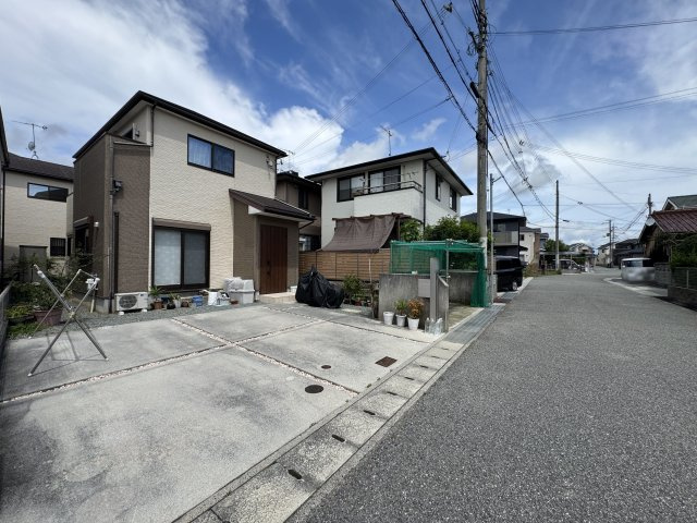 神戸市西区水谷２丁目戸建の前面道路含む現地写真