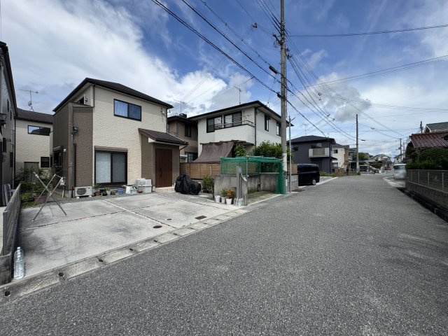 神戸市西区水谷２丁目戸建の前面道路含む現地写真