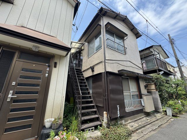 セトル栄の外観