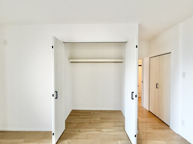三旺マンション城山の収納|洋室③収納