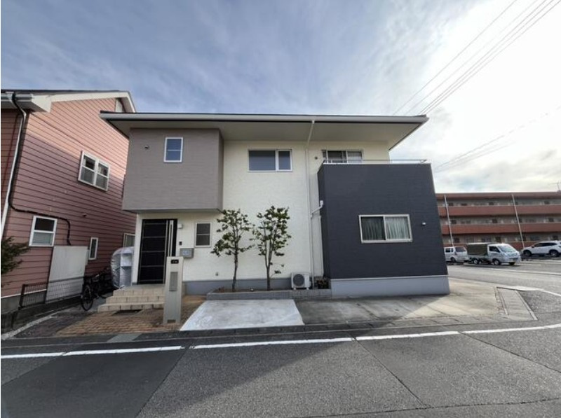 太田市 東長岡町（韮川駅） 2階建 ４ＬＤＫ