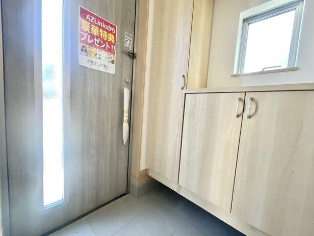 千葉市若葉区西都賀5丁目1382番の玄関|建築施工例