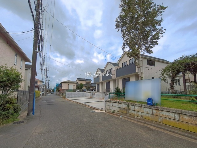 千葉市若葉区西都賀5丁目1382番の前面道路含む現地写真