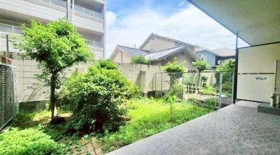 【庭】 | 北桜塚パークハイム | エイブルにて取扱い可能な住宅ローンは、全部で10種類以上！お客様にピッタリの住宅ローンを当社のFPよりご案内させて頂きます。住宅ローンのご相談だけでも、お気軽にご相談下さいませ。