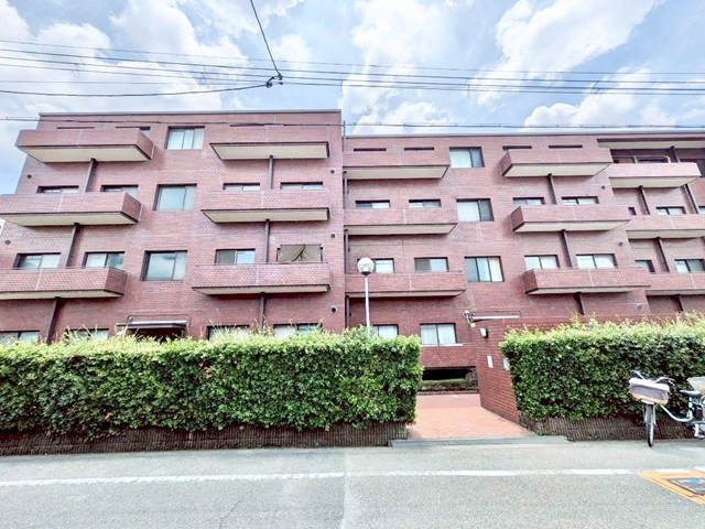 【外観】 | 北桜塚パークハイム | こちらのサイトに掲載されている全ての物件が、当社にてご紹介可能です！気になる物件がありましたら、弊社スタッフまでお気軽にお問合せ下さいませ。