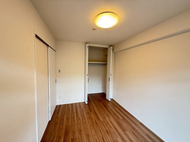 ペルル京都南　高倉通の洋室