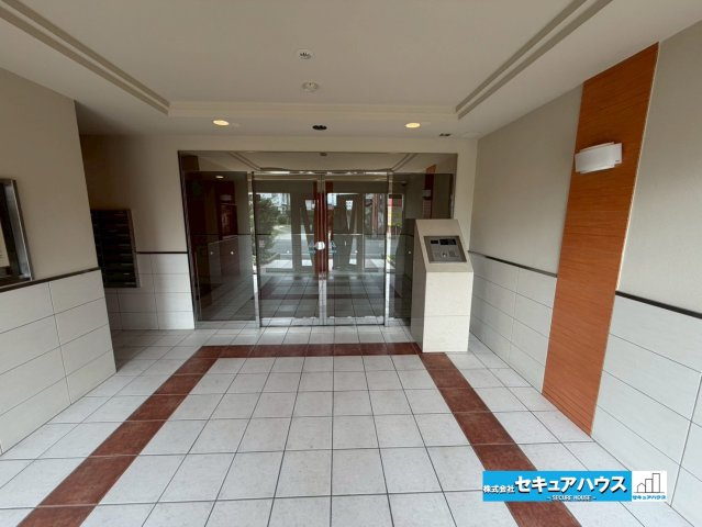 【中古マンション】サンクレイドル東海グランデのエントランス|事前予約にて現地ご見学いただけます！お気軽にお問い合わせください♪
■株式会社　セキュアハウス■
住宅ローンに強く、知識、経験豊富なスタッフ在籍
お客様に寄り添い、ご成約後もサポート致します。