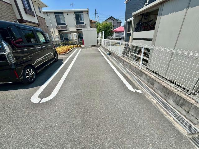 レジデンス池田の駐車場