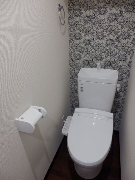 ilusion高畑のトイレ|落ち着いたトイレです