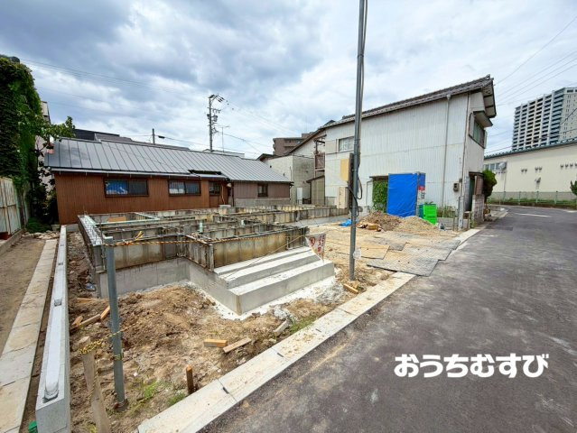春日井市上条町1期(全1棟）の前面道路含む現地写真