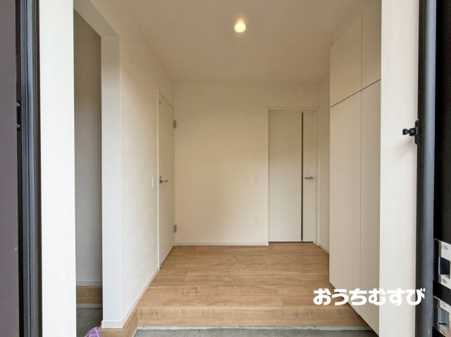 春日井市上条町1期(全1棟）の玄関