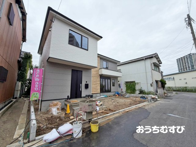 春日井市上条町1期(全1棟）の前面道路含む現地写真
