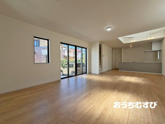春日井市上条町1期(全1棟）の居間・リビング