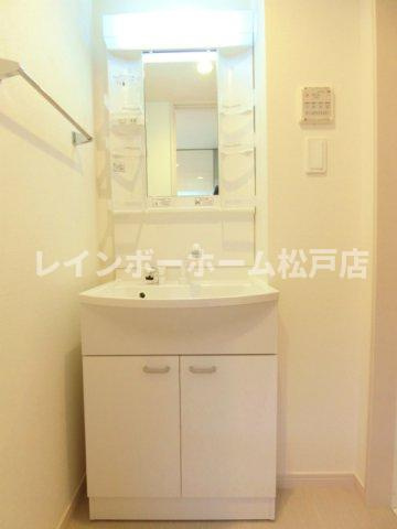 リブリ・縁の独立洗面台