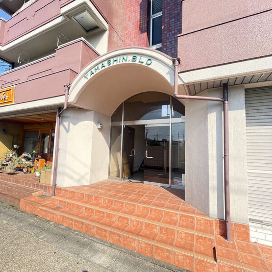 【エントランス】山伸ビル