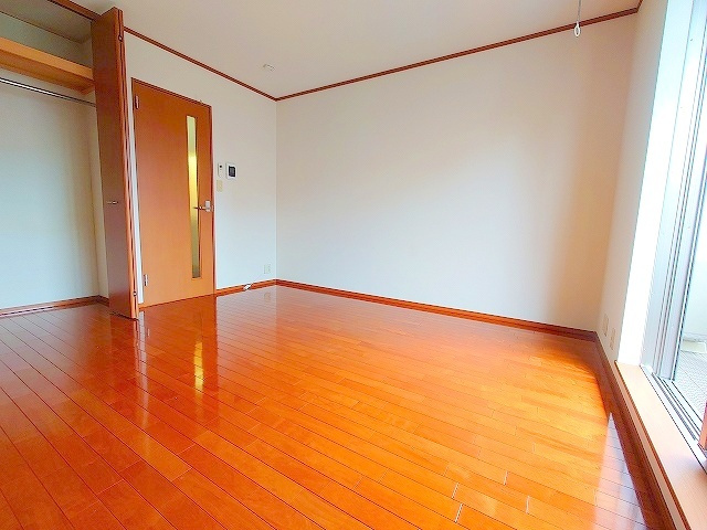 メゾンＵ・Ｓの寝室|★キレイなフローリングのお部屋です★
