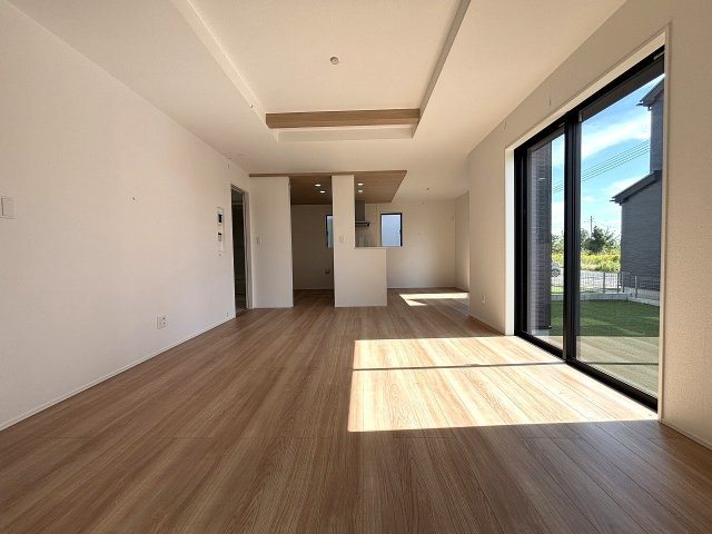 【居間・リビング】 | 〇●平塚市小鍋島2期 新築戸建 全6棟【5号棟】●〇