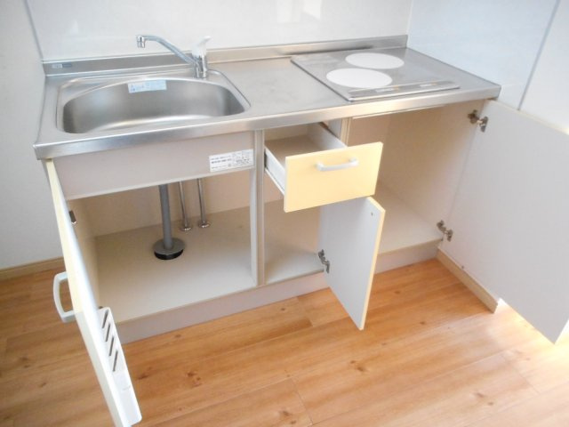 コンパクトなキッチンで掃除もラクラク