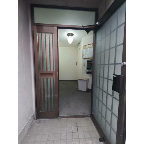 【玄関】 | エムワン明徳